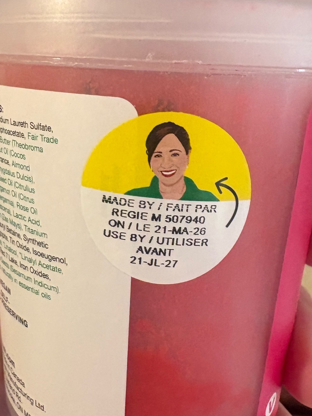 LUSH Watermelon Sugar Body Scrub - Picture 3 of 4